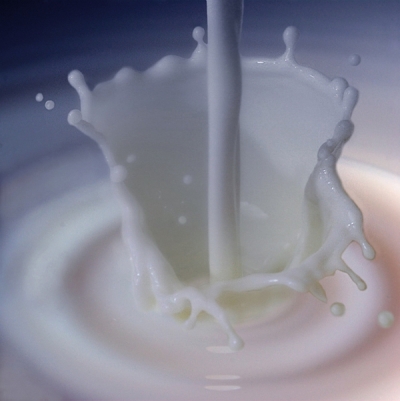 biola-il-distributore-automatico-di-latte-crudo-dalla-mucca-alla-bottiglia-foto.jpg