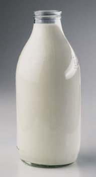 biola-il-distributore-automatico-di-latte-crudo-dalla-mucca-alla-bottiglia-foto2.JPG