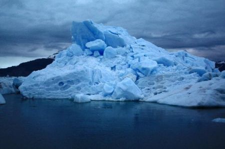 enorme iceberg
