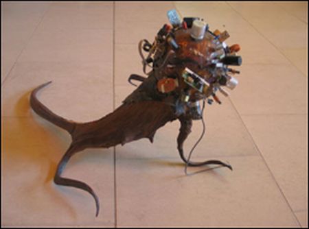 scultura rifiuti