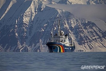 Greenpeace, spedizione nel Polo Nord