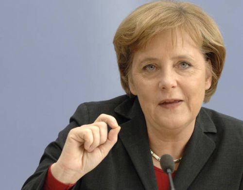 Nucleare, la Merkel annuncia l'uscita dal nucleare della Germania