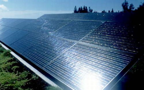 Rinnovabili, decreto blocca solare accende polemiche