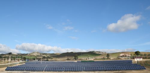 Solare: installato in Sicilia impianto che darà energia ad oltre 300 famiglie