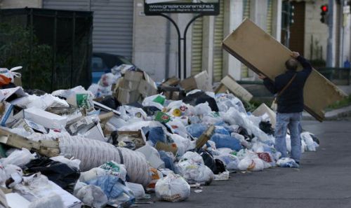 Emergenza rifiuti a Palermo, la situazione è insostenibile