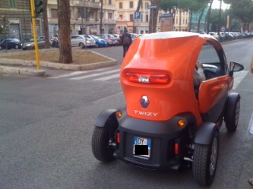 Renault Twizy avvistata a Roma