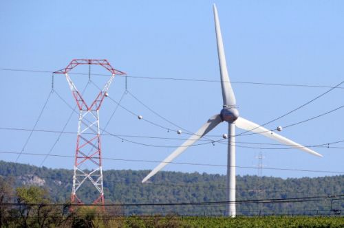 Eolico, le turbine irlandesi potrebbero fornire energia al Regno Unito