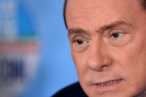 Elezioni, il condono edilizio di Berlusconi trova Clini contrario e ambientalisti infuriati