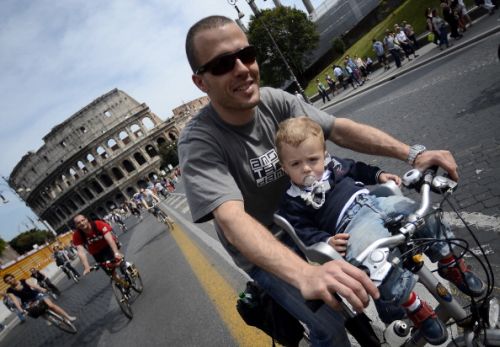 boom biciclette roma moda crisi