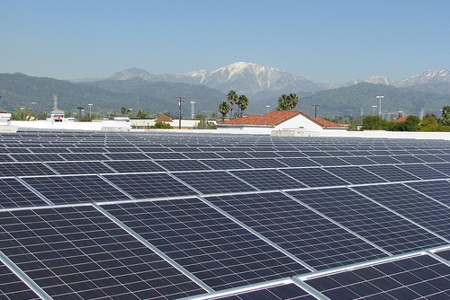 A Bologna l'impianto fotovoltaico su tetto più esteso d'Europa