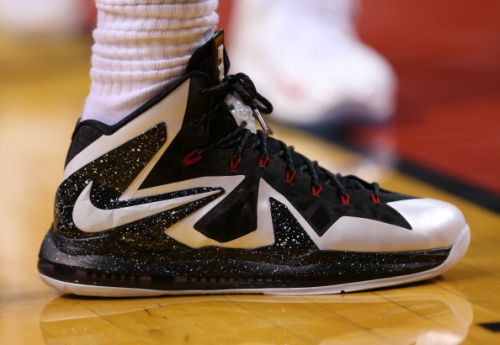 scarpe da ginnastica inquinano