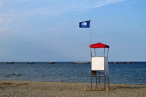 Bandiere Blu ma il mare non è balneabile, ombre sul riconoscimento