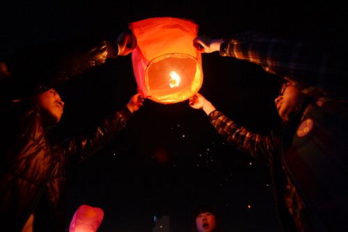 lanterne cinesi inquinanti pericolose bandirle