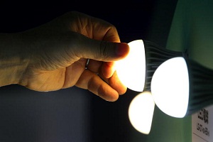 Lampadine TLED Philips, rivoluzione annunciata, più efficienza e luce più calda