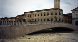 Piena Arno a Pisa 2