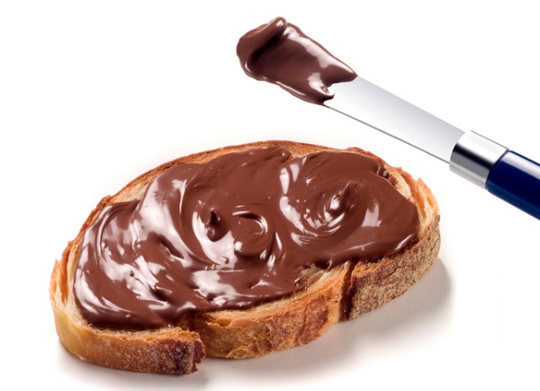 bread and chocolate cream