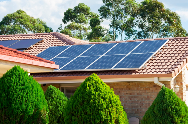 Energia solare in aumento tra gli italiani